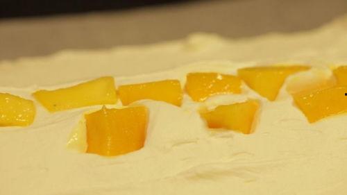 娱乐吃瓜酱蛋糕视频在线观看,揭秘网红美食背后的故事